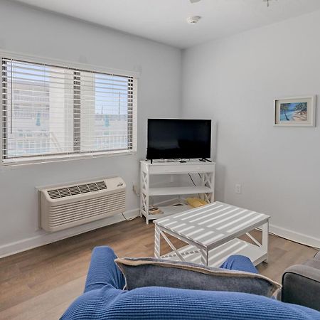 Hotel Coastal Waters New Smyrna Beach Esterno foto