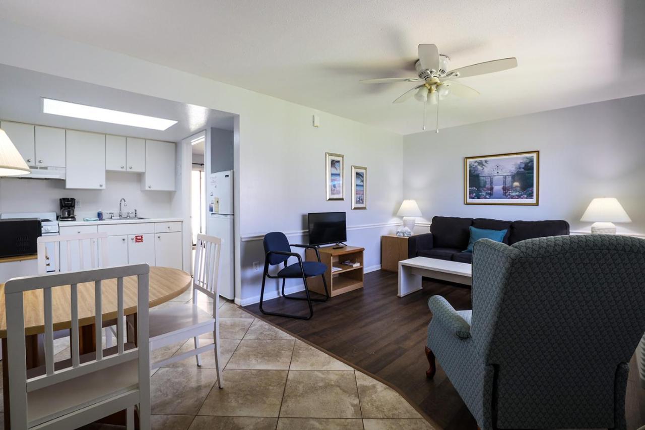 Hotel Coastal Waters New Smyrna Beach Esterno foto