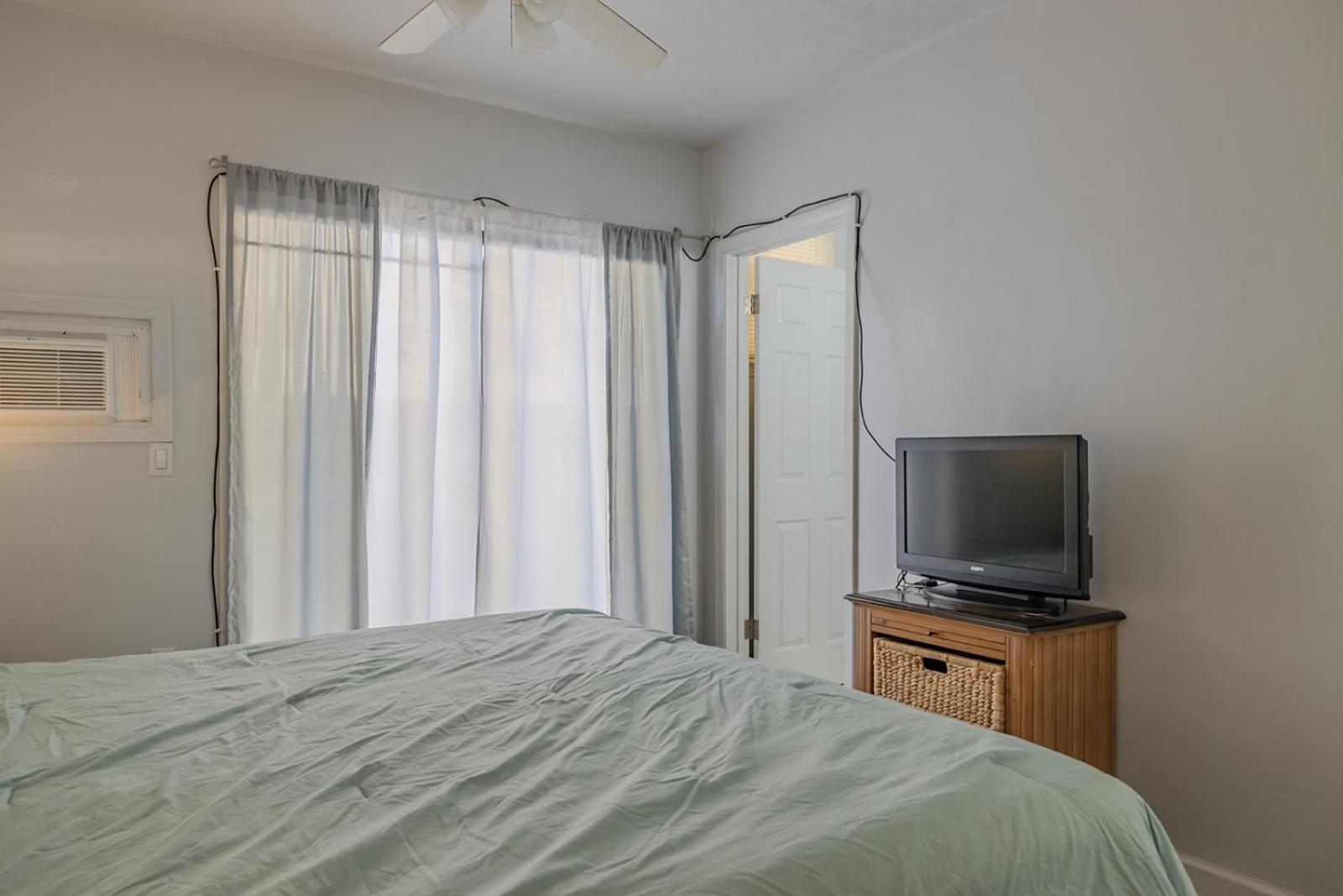 Hotel Coastal Waters New Smyrna Beach Esterno foto